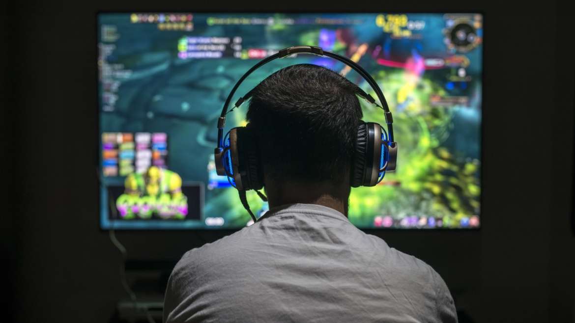 GameFi: The Complete Play-to-Earn Course – Axie Infinity & more (In-Person Classroom)